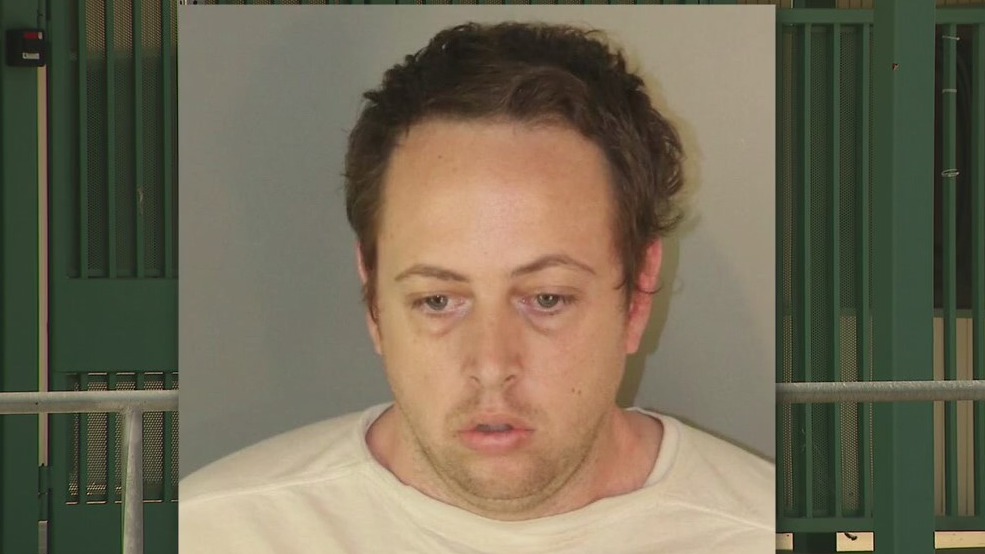 Sex offender breaks into Riverside elementary school, tries to assault student